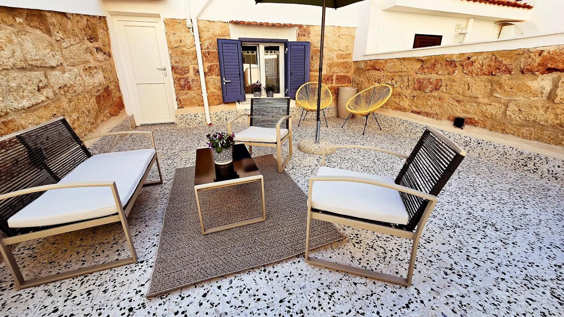 Azzurra Home Terrasini 0*,